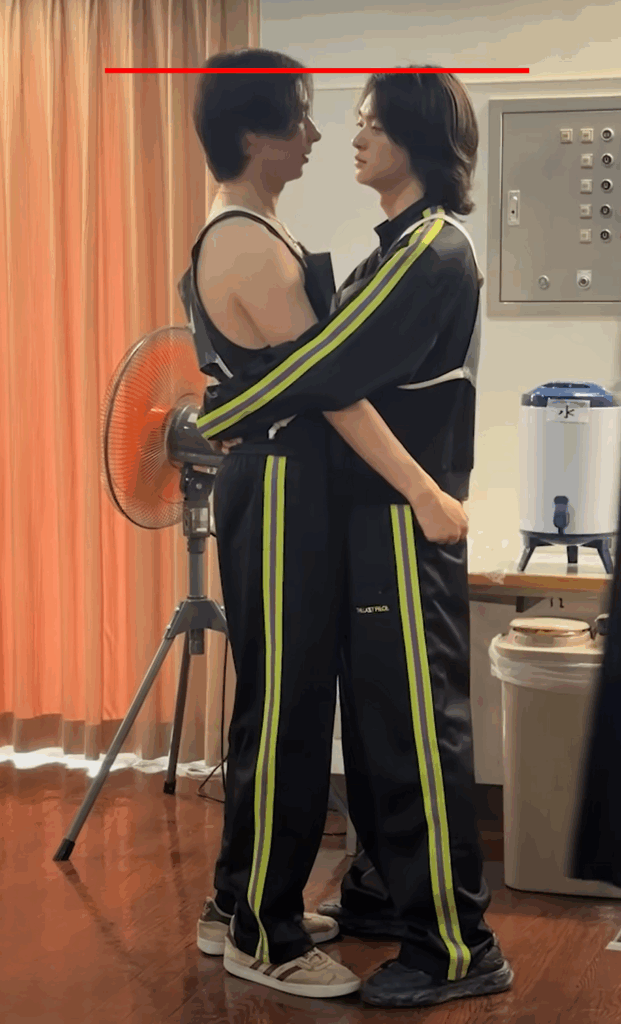 RUIとADAMの身長差の画像